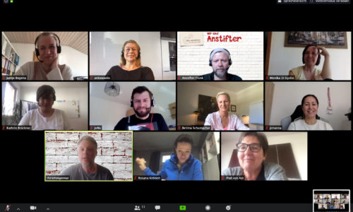 Führungstraining online Zoom Meeting mit dem Team, Führen in der Krise
